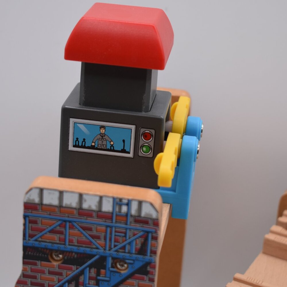 Race Wooden Mountain Risers Discontinued Replacement Pieces Thomas Tank Engine - Picture 3 of 9